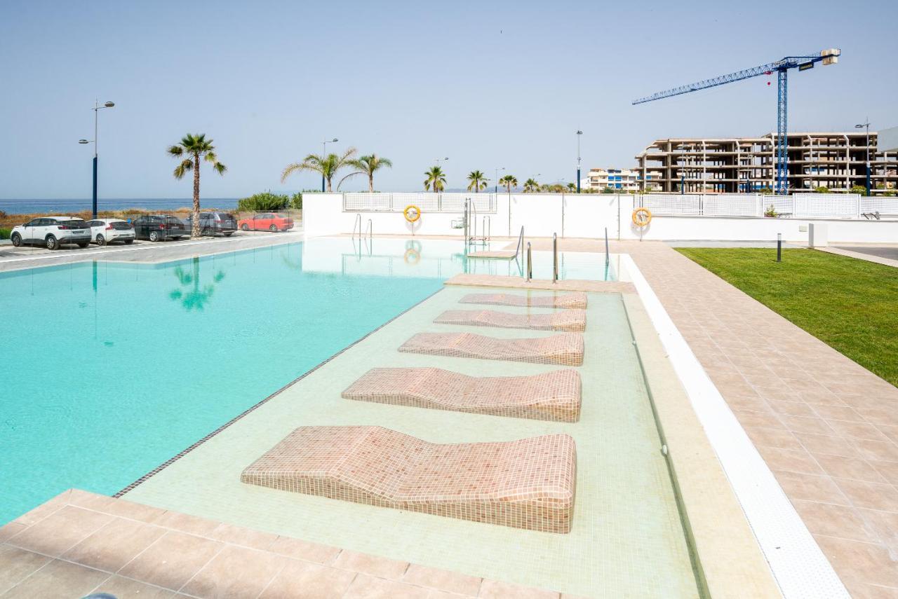 Seafront Duna Beach Luxury Apartment Торрокс-Коста Экстерьер фото