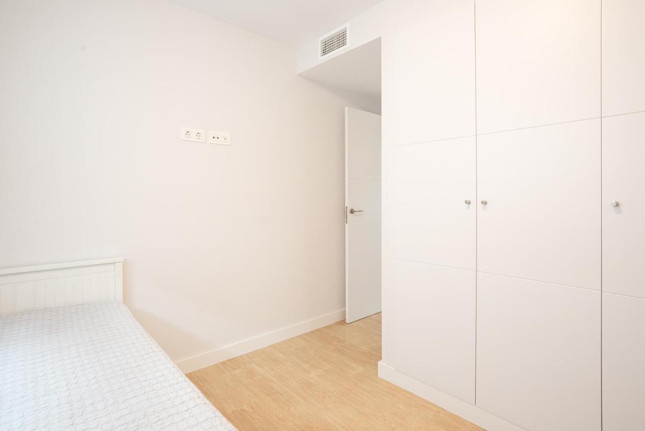 Seafront Duna Beach Luxury Apartment Торрокс-Коста Экстерьер фото