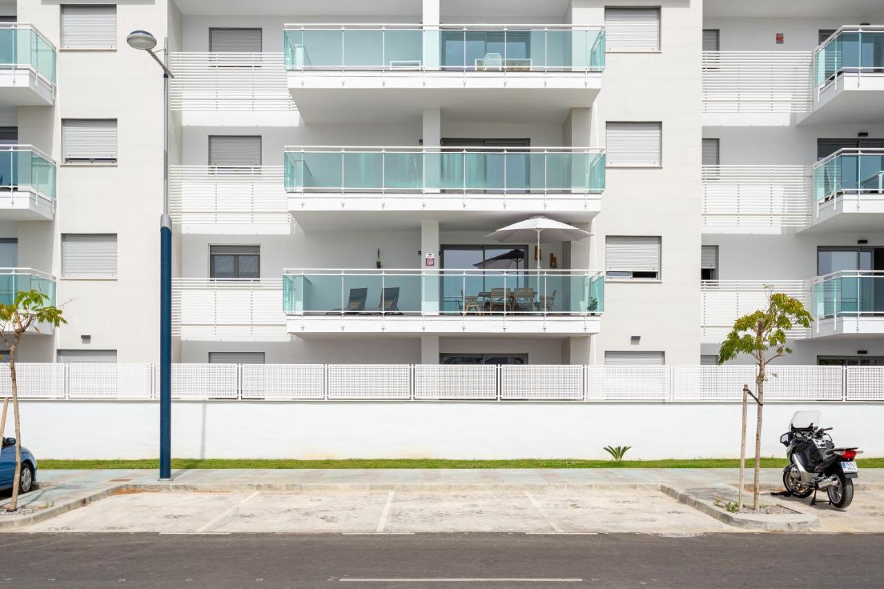 Seafront Duna Beach Luxury Apartment Торрокс-Коста Экстерьер фото