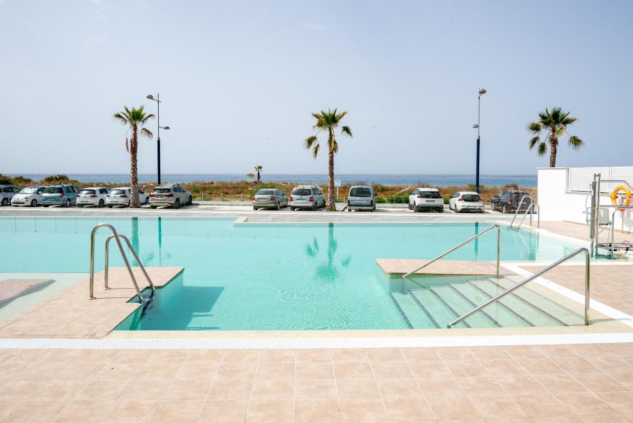 Seafront Duna Beach Luxury Apartment Торрокс-Коста Экстерьер фото