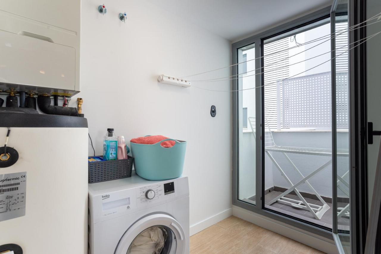 Seafront Duna Beach Luxury Apartment Торрокс-Коста Экстерьер фото